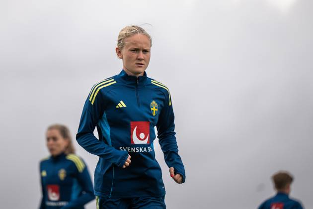 250625 Matilda Vinberg of the Swedish women s national football team during a training session on June 25, 2025 in Ahus. Photo: Mathias Bergeld BILDBYRAN kod MB MB1152 fotboll football soccer fotball träning practice training sverige sweden dam bbeng kvinner women Copyright: MATHIASxBERGELD BB250625MB016