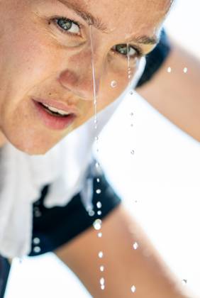 250630 Guro Reiten of the Norwegian women s national football team cools down during a training session ahead of the UEFA Women s Euro 2025 on June 30, 2025 in Neuchatel. Photo: Vegard Grott BILDBYRAN kod VG VG0775 bbeng fotboll football soccer fotball fotbolls-em fotball em europamästerskap em uefa womens euro em 2025 träning practice training trening norge norway dam day -2 Copyright: VEGARDxGRoTT BB250630VG029