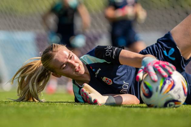 250630 Goalkeeper Selma Panengstuen of the Norwegian women s national football team during a training session ahead of the UEFA Women s Euro 2025 on June 30, 2025 in Neuchatel. Photo: Vegard Grott BILDBYRAN kod VG VG0775 bbeng fotboll football soccer fotball fotbolls-em fotball em europamästerskap em uefa womens euro em 2025 träning practice training trening norge norway dam day -2 Copyright: VEGARDxGRoTT BB250630VG031