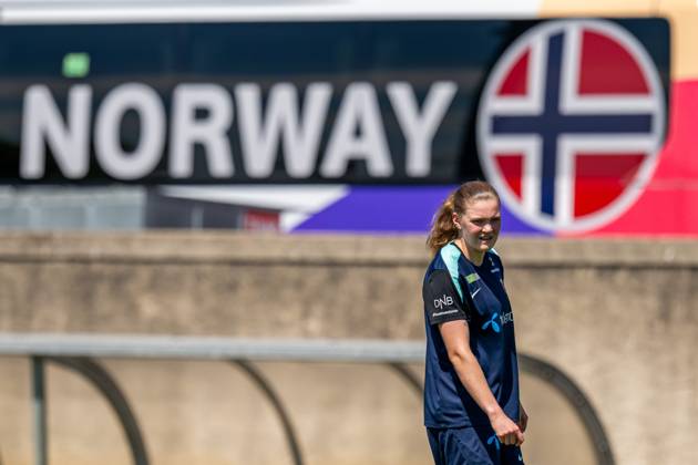 250630 Signe Gaupset of the Norwegian women s national football team during a training session ahead of the UEFA Women s Euro 2025 on June 30, 2025 in Neuchatel. Photo: Vegard Grott BILDBYRAN kod VG VG0775 bbeng fotboll football soccer fotball fotbolls-em fotball em europamästerskap em uefa womens euro em 2025 träning practice training trening norge norway dam day -2 Copyright: VEGARDxGRoTT BB250630VG042