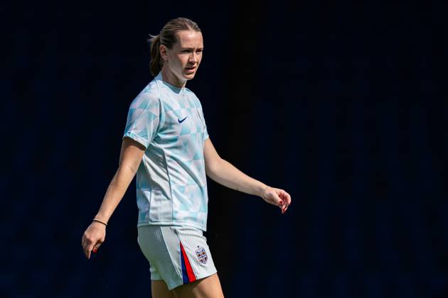 250701 Elisabeth Terland of the Norwegian women s national football team during a training session ahead of the UEFA Women s Euro 2025 on July 1, 2025 in Basel. Photo: Vegard Grott BILDBYRAN kod VG VG0777 bbeng fotboll football soccer fotball fotbolls-em fotball em europamästerskap em uefa womens euro em 2025 träning practice training trening norge norway dam day -1 Copyright: VEGARDxGRoTT BB250701VG007