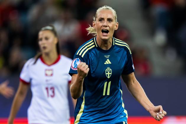 250708 Stina Blackstenius of Sweden celebrates after 0-1 during the UEFA Women s Euro 2025 group stage football match between Poland and Sweden on July 8, 2025 in Luzern. Photo: Ludvig Thunman BILDBYRAN kod LT LT0707 fotboll football soccer fotball fotbolls-em europamästerskap em uefa womens euro uefa womens european football championship womens euro 2025 dam kvinner women polen sverige sweden poland 7 bbeng jubel Copyright: LUDVIGxTHUNMAN BB250708LT076