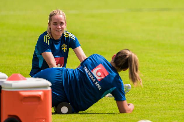 250709 Hanna Lundkvist of the Swedish women s national football team at a training session during the UEFA Women s Euro 2025 Championship on July 9, 2025 in Cham. Photo: Ludvig Thunman BILDBYRAN kod LT LT0708 fotboll football soccer fotball fotbolls-em europamästerskap em uefa womens euro uefa womens european football championship womens euro 2025 dam kvinner women träning practice training sverige sweden day 7 bbeng Copyright: LUDVIGxTHUNMAN BB250709LT003