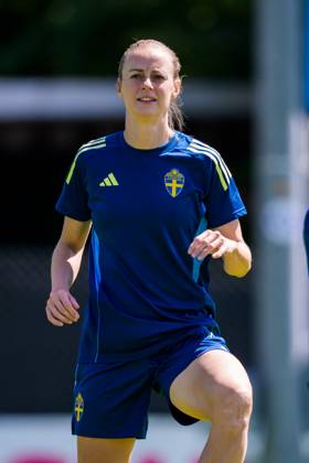 250711 Amanda Ilestedt of the Swedish women s national football team at a training session during the UEFA Women s Euro 2025 Championship on July 11, 2025 in Cham. Photo: Ludvig Thunman BILDBYRAN kod LT LT0711 fotboll football soccer fotball fotbolls-em europamästerskap em uefa womens euro uefa womens european football championship womens euro 2025 dam kvinner women träning practice training sverige sweden day 10 bbeng Copyright: LUDVIGxTHUNMAN BB250711LT024