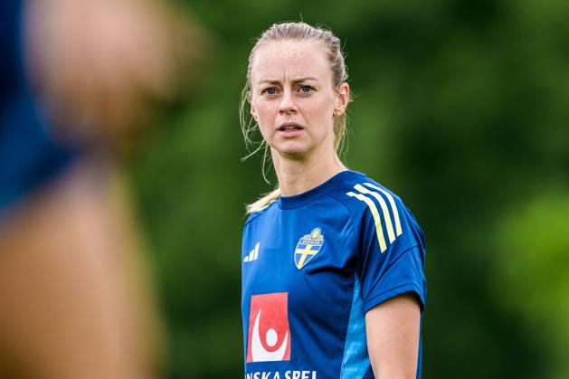 250715 Amanda Ilestedt of the Swedish women s national football team at a training session during the UEFA Women s Euro 2025 Championship on July 15, 2025 in Cham. Photo: Ludvig Thunman BILDBYRAN kod LT LT0718 fotboll football soccer fotball fotbolls-em europamästerskap em uefa womens euro uefa womens european football championship womens euro 2025 dam kvinner women träning practice training sverige sweden day 13 bbeng Copyright: LUDVIGxTHUNMAN BB250715LT027