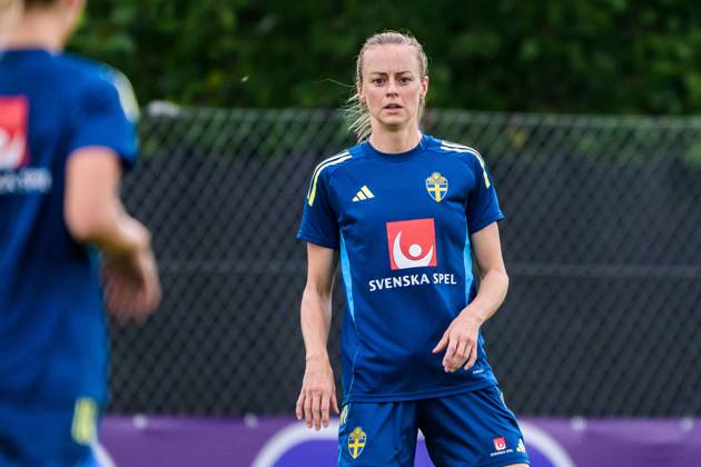 250715 Amanda Ilestedt of the Swedish women s national football team at a training session during the UEFA Women s Euro 2025 Championship on July 15, 2025 in Cham. Photo: Ludvig Thunman BILDBYRAN kod LT LT0718 fotboll football soccer fotball fotbolls-em europamästerskap em uefa womens euro uefa womens european football championship womens euro 2025 dam kvinner women träning practice training sverige sweden day 13 bbeng Copyright: LUDVIGxTHUNMAN BB250715LT050
