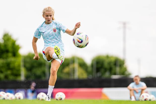250715 Justine Kielland of the Norwegian women s national football team at a training session during the UEFA Women s Euro 2025 on July 15, 2025 in Neuchatel. Photo: Vegard Grott BILDBYRAN kod VG VG0787 bbeng fotboll football soccer fotball fotbolls-em fotball em europamästerskap em uefa womens euro em 2025 träning practice training trening norge norway dam day14 Copyright: VEGARDxGRoTT BB250715VG006