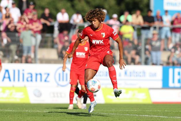 Han-Noah Massengo 4 (FC Augsburg), FC Augsburg vs. FC Memmingen, Fussball, Testspiel, 18.07.2025 Memmingen Bayern Deutschland