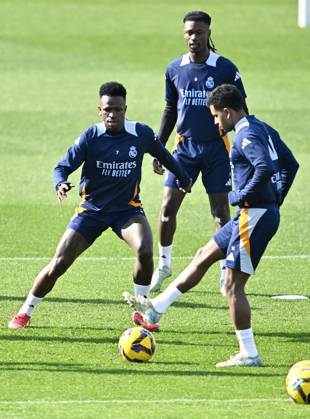 Training session of Real Madrid MADRID, SPAIN - FEBRUARY 14: Eduardo Camavinga (C), Vinicius Junior (L) and Rodrygo Goes (R) of Real Madrid attend training session at Valdebebas facilities ahead of LaLiga 24th week football match against Osasuna in Madrid, Spain on February 14, 2025. Madrid Spain. Editorial use only. Please get in touch for any other usage.  Copyright: x2025xAnadoluxBurakxAkbulutx