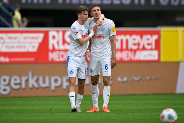 Paderborn, Home Deluxe Arena, 02.08.25, GER, Herren, 2.Bundesliga, Saison 2025-2026, SC Paderborn 07 - KSV Holstein Kiel Bild: v.li. Magnus KNUDSEN (Kiel) und Marko IVEZIC (Kiel) DFL regulations prohibit any use of photographs as image sequences and or quasi-video. NRW Deutschland