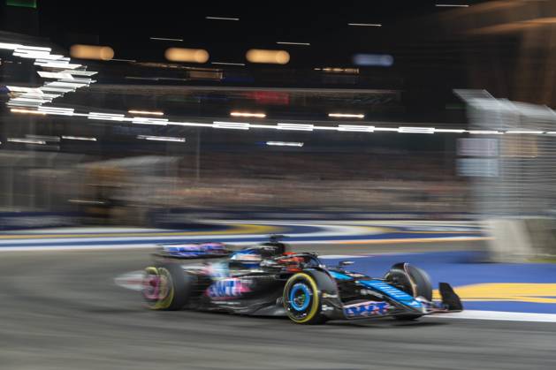 Formula 1 Singapore Grand Prix SINGAPORE, SINGAPORE - SEPTEMBER 22: Esteban Ocon from Alpine competes Formula 1 Singapore Grand Prix race at the Marina Bay Street Circuit in Singapore, on September 22, 2024. More than 269,000 fans turned out over race weekend according to the organisers. Singapore World. Editorial use only. Please get in touch for any other usage. Copyright: x2025xAnadoluxZakariaxZainalx