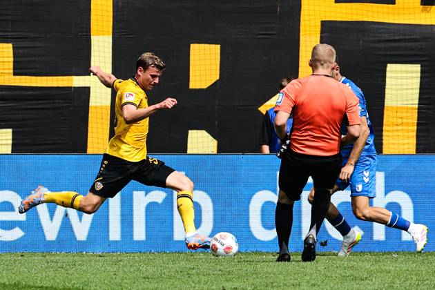 Christoph Daferner (SG Dynamo Dresden,33) - 2. Fußball Bundesliga Saison 2025-2026 SG Dynamo Dresden vs. 1. FC Magdeburg im Rudolf Harbig Stadion in Dresden - Aktion,Fußball,Mann,Männer,Deutschland,09.08.2025