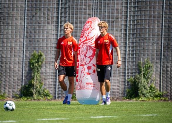 Fußball, Herren, Saison 2025 2026, 1. Bundesliga, 1. FC Union Berlin, Training, Leopold Querfeld (1. FC Union Berlin), Tom Rothe (1. FC Union Berlin), 12.08. 2025, Copyright: xMatthiasxKochx