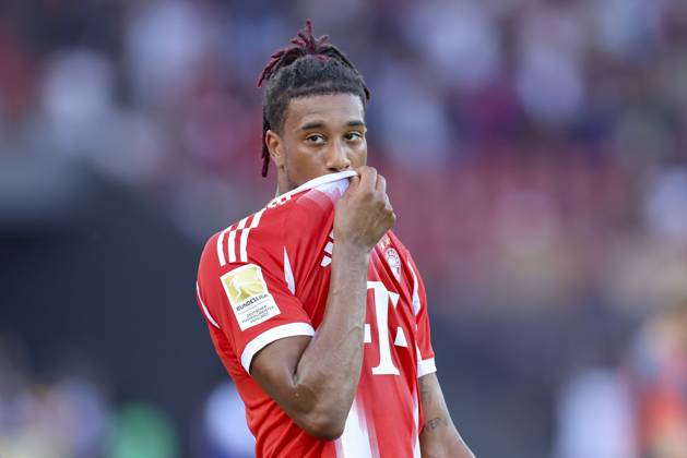 Michael Olise (FC Bayern Muenchen) schaut enttaeuscht, Pre-Season Friendly, Grasshopper Club Zürich v FC Bayern München, Stadion Letzigrund am 12. August 2025 in Zurich, Schweiz. (Foto von Marco Steinbrenner DeFodi Images) Michael Olise (FC Bayern Muenchen) looks dejected, Pre-Season Friendly, Grasshopper Club Zürich v FC Bayern München, Stadion Letzigrund, August 12, 2025 in Zurich, Switzerland. (Photo by Marco Steinbrenner DeFodi Images)