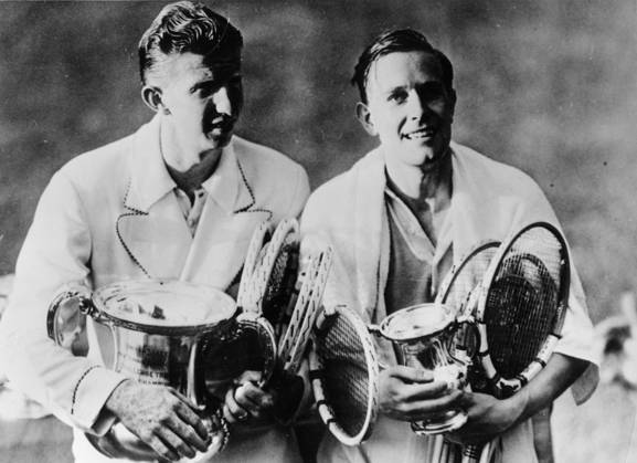Tennis U.B.z. v.l. Donald Budge (USA) und Gottfried von Cramm (Deutschland) !ACHTUNG AUFNAHMEDATUM GESCHÄTZT!