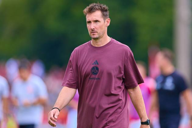 Miroslav Klose (1.FC Nuernberg, Chef-Trainer) nachdenklich, Portrait, Freisteller, Halbzeit GER, FV Illertissen 1921 e.V. vs 1. FC Nuernberg, Fussball, Herren DFB Pokal, 1. Runde, Saison 2025 2026, 16.08.2025 DFB regulations prohibit any use of photographs as image sequences and or quasi-video GER, FV Illertissen 1921 e.V. vs 1. FC Nuernberg, Fussball, Herren DFB Pokal, 1. Runde, Saison 2025 2026, 16.08.2025 Illertissen Copyright: xEibner-Pressefoto GeraldxOelze-dexStoppanyx EP_ODS