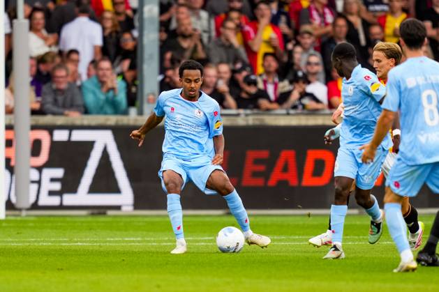 Eredivisie: Go Ahead Eagles v Sparta Rotterdam Deventer - Marvin Young of Sparta Rotterdam dribbles with the ball during the third round of the 2025 2026 Eredivisie season. The match is set between Go Ahead Eagles and Sparta Rotterdam at De Adelaarshorst on 23 August 2025 in Deventer, The Netherlands. (VK Sportphoto Danny de Groot) Copyright: xDannyxdexGrootx
