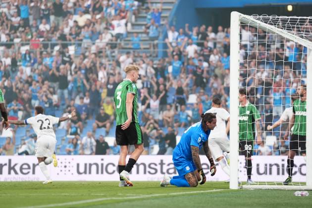 Napoli s Kevin De Bruyne goal 0-2 during the Serie A soccer match between Sassuolo and Napoli at the Mapei Stadium CittÃ del Tricolore in Reggio Emilia, north Italy - Saturday, August 23, 2025 - - Soccer -  Copyright: xMassimoxPaolone LaPressex