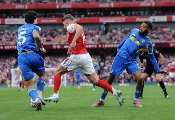 Football - 2025 2026 Premier League - Arsenal vs Leeds United - Emirates Stadium - Saturday 23rd August 2025 Viktor Gyokeres of Arsenal cuts inside to score his first goal