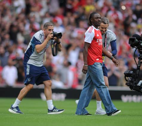 Football - 2025 2026 Premier League - Arsenal vs Leeds United - Emirates Stadium - Saturday 23rd August 2025 New Arsenal signing Eberechi Eze is introduced to the crowd before kick off