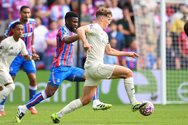 Crystal Palace v Nottingham Forest - Premier League Ryan Yates of Nottingham Forest is under pressure from Jefferson Lerma of Crystal Palace during the Premier League match between Crystal Palace and Nottingham Forest at Selhurst Park in London, England, on August 24, 2025. London Greater London United Kingdom Copyright: xMIxNewsx originalFilename:fletcher-crystalp250824_npetO