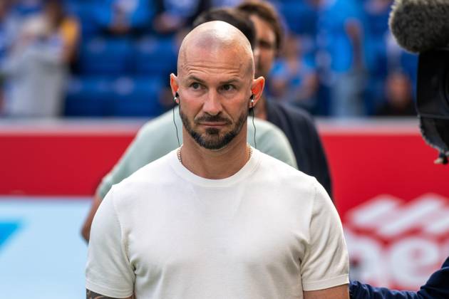Trainer Christian Ilzer (TSG 1899 Hoffenheim). xettx, Deutschland, Sinsheim, 30.08.2025, Fussball, Bundesliga: TSG 1899 Hoffenheim vs Eintracht Frankfurt, Saison 2025 2026, 2. Spieltag, PreZero Arena DFL DFB REGULATIONS PROHIBIT ANY USE OF PHOTOGRAPHS AS IMAGE SEQUENCES AND OR QUASI-VIDEO.