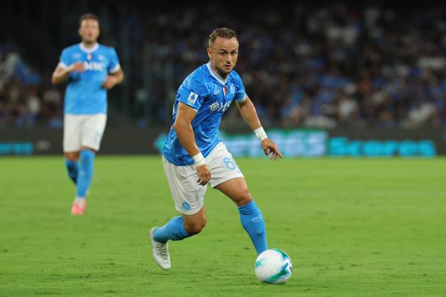 Napoli™s Stanislav Lobotka during the Serie A soccer match between Napoli and Cagliari at the Diego Armando Maradona Stadium in Naples, southern italy - Saturday , August 30 , 2025. - Soccer . Copyright: xAlessandroxGarofalo LaPressex