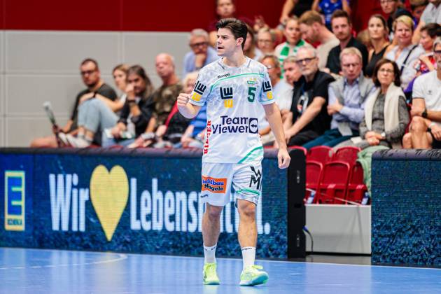 Rutger ten Velde (Frisch Auf Goeppingen, 05) jubelt nach Torerfolg Tor GER, GWD Minden vs. Frisch Auf Goeppingen, Handball, 1. Bundesliga, 1. Spieltag, Spielzeit 2025 2026, 31.08.2025 GER, GWD Minden vs. Frisch Auf Goeppingen, Handball, 1. Bundesliga, 1. Spieltag, Spielzeit 2025 2026, 31.08.2025 Luebbecke Copyright: xEibner-Pressefoto JanxRollingerx EP_JSK