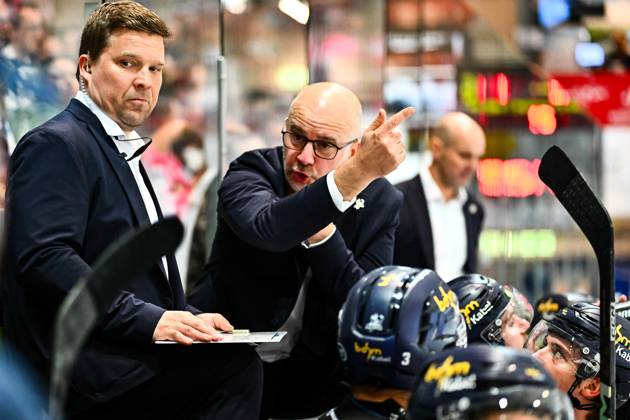 Stefan Nyman (Cheftrainer, Headcoach, Iserlohn Roosters), GER, Iserlohn Roosters vs. Grizzlys Wolfsburg, Eishockey, Penny-DEL, Testspiel, Spielzeit 2025 2026, 05.09.2025, GER, Iserlohn Roosters vs. Grizzlys Wolfsburg, Eishockey, Penny-DEL, Testspiel, Spielzeit 2025 2026, 05.09.2025 Iserlohn Copyright: xJonasxBrockmann Eibner-Pressefotx EP_JBN