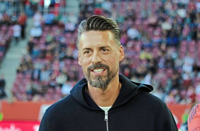 30.08.25 FC Augsburg - FC Bayern München Deutschland, Augsburg, 30.08.2025, Fussball, Bundesliga, FC Augsburg - FC Bayern München (2:3): Sandro Wagner (Trainer FC Augsburg).