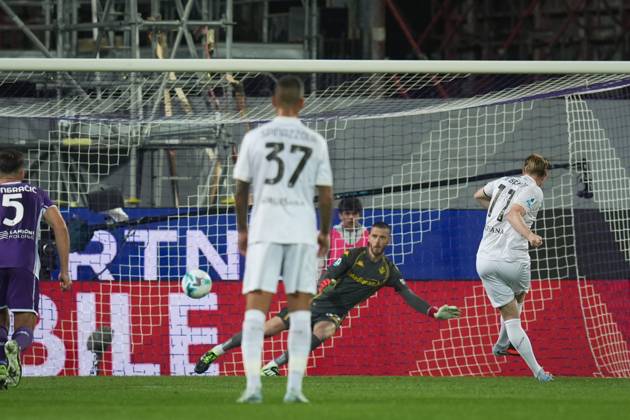 Napoli s Kevin De Bruyne goal 0-1 during the Serie A soccer match between Fiorentina and Napoli at the Artemio Franchi Stadium in Florence, north Italy - Saturday, September 13, 2025 -  Copyright: xMassimoxPaolone LaPressex