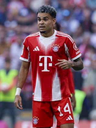 Luis Diaz (FC Bayern Muenchen) gestikuliert, Bundesliga, FC Bayern München v Hamburger SV, Allianz Arena am 13. September 2025 in München, Deutschland. (Foto von Marco Steinbrenner DeFodi Images) Luis Diaz (FC Bayern Muenchen) gestures, Bundesliga, FC Bayern München v Hamburger SV, Allianz Arena, September 13, 2025 in München, Germany. (Photo by Marco Steinbrenner DeFodi Images) DFL regulations prohibit any use of photographs as image sequences and or quasi-video.