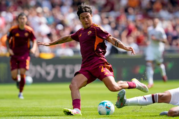 Paulo Dybala of AS Roma in action during the Serie A match between AS Roma and Torino FC at Stadio Olimpico Rome Italy on 14 September 2025. Rome Stadio Olimpico Rome Italy Copyright: xPhotoxGoalxPixx SP24-1241-134