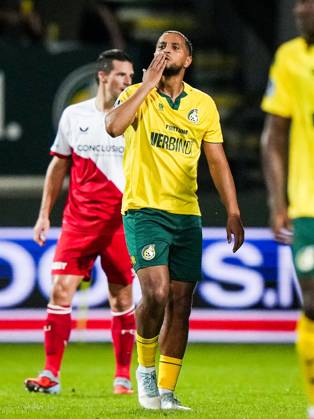 SITTARD - Mohamed Ihattaren of Fortuna Sittard celebrates the 1-0 goal during the Dutch Eredivisie match between Fortuna Sittard and FC Utrecht at the Fortuna Sittard Stadium on September 20, 2025, in Sittard, Netherlands. ANP TOBIAS KLEUVER Eredivisie 2025 26 xVIxANPxSportx xxANPxIVx 536981168 originalFilename: 536981168