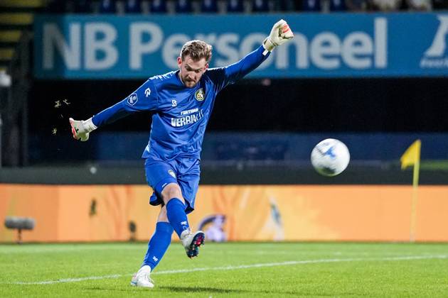 SITTARD - Fortuna Sittard goalkeeper Mattijs Branderhorst during the Dutch Eredivisie match between Fortuna Sittard and FC Utrecht at the Fortuna Sittard Stadium on September 20, 2025, in Sittard, Netherlands. ANP TOBIAS KLEUVER Eredivisie 2025 26 xVIxANPxSportx xxANPxIVx 537011521 originalFilename: 537011521
