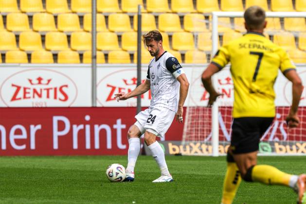 Lukas Klünter (SV Waldhof Mannheim, 24) am Ball Fussball: 3. Liga, 7. Spieltag, Alemannia Aachen vs. SV Waldhof Mannheim am 20.09.2025 in Aachen (Tivoli), Deutschland Aachen Tivoli Deutschland Copyright: xFranzxReindelx