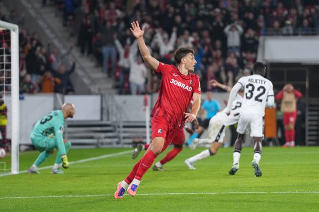 Maximilian Eggestein (SC Freiburg, 08) Torjubel, Emotionen, Torschuss, Abschluss, Torerfolg, Tor, Treffer , Deutschland, Fussball, UEFA Europa League, 1.Spieltag, Ligaphase, 2025 2026, SC Freiburg vs. FC Basel, 24.09.2025, Europa-Park Stadion, Freiburg, Deutschland Freiburg Europa-Park Stadion Baden-Württemberg Deutschland Copyright: xArnexAmbergx