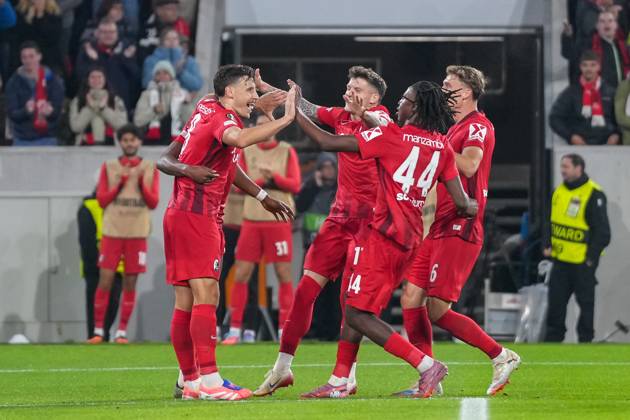 Maximilian Eggestein (SC Freiburg, 08) Torjubel, Emotionen, Torschuss, Abschluss, Torerfolg, Tor, Treffer , Deutschland, Fussball, UEFA Europa League, 1.Spieltag, Ligaphase, 2025 2026, SC Freiburg vs. FC Basel, 24.09.2025, Europa-Park Stadion, Freiburg, Deutschland Freiburg Europa-Park Stadion Baden-Württemberg Deutschland Copyright: xArnexAmbergx