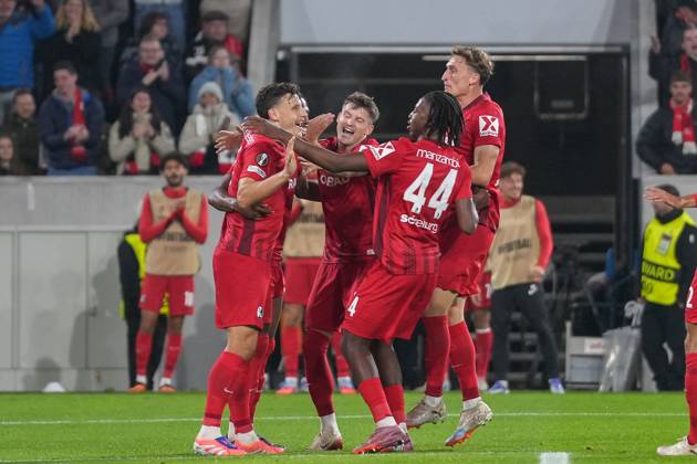 Maximilian Eggestein (SC Freiburg, 08) Torjubel, Emotionen, Torschuss, Abschluss, Torerfolg, Tor, Treffer , Deutschland, Fussball, UEFA Europa League, 1.Spieltag, Ligaphase, 2025 2026, SC Freiburg vs. FC Basel, 24.09.2025, Europa-Park Stadion, Freiburg, Deutschland Freiburg Europa-Park Stadion Baden-Württemberg Deutschland Copyright: xArnexAmbergx