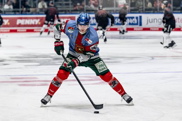 Alexander Blank (Augsburger Panther, 26) beim Warmup GER, Augsburger Panther vs. Koelner Haie, Eishockey, DEL, 5. Spieltag, Saison 2025 2026, 26.09.2025. GER, Augsburger Panther vs. Koelner Haie, Eishockey, DEL, 5. Spieltag, Saison 2025 2026, 26.09.2025. Augsburg Copyright: xEibner-Pressefoto FranzxFeinerx EP_HFR