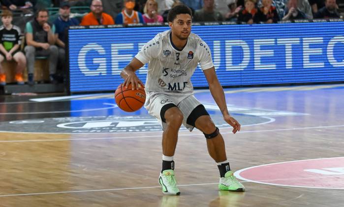 Kevin McClain (MLP Academics Heidelberg, 03) Rasta Vechta vs. MLP Academics Heidelberg, Basketballl, easyCredit Basketball Bundesliga, 1. Spieltag, Saison 2025 2026, 27.09.2025, Rasta Vechta vs. MLP Academics Heidelberg, Basketballl, easyCredit Basketball Bundesliga, 1. Spieltag, Saison 2025 2026, 27.09.2025, Vechta Copyright: xEibner-Pressefoto RobertxGertzenx EP_RGN