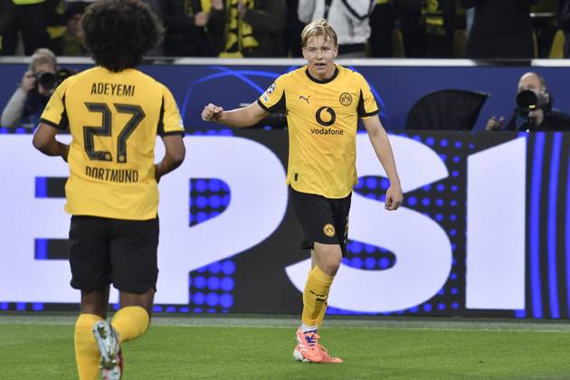 Daniel Svensson (Dortmund 24) jubelt nach dem Tor zum 1:0 01.04.2025 Fussball, Champions League, Borussia Dortmund vs Athletic Club de Bilbao, Signal Iduna Park, Dortmund,