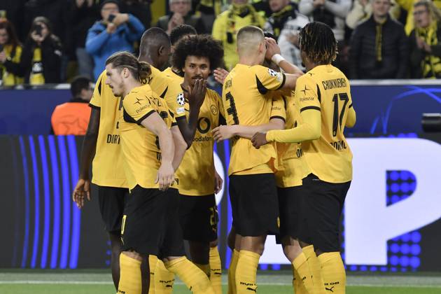 Daniel Svensson (Dortmund 24) jubelt nach dem Tor zum 1:0 mit der Mannschaft 01.04.2025 Fussball, Champions League, Borussia Dortmund vs Athletic Club de Bilbao, Signal Iduna Park, Dortmund,