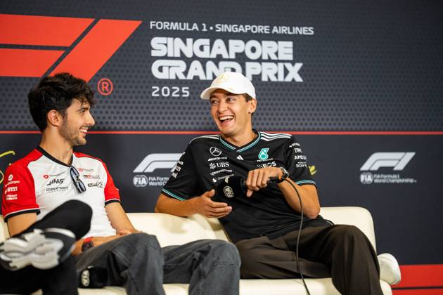 Formula 1 Singapore Airlines Singapore Grand Prix - Arrivals George Russell (Gbr) of Mercedes-AMG Petronas F1 Team 63 during the press conference, PK, Pressekonferenz on Thursday (Media Day) during Formula 1 Singapore Airlines Singapore Grand Prix 2025 at the Marina Bay Street Circuit on October 2, 2025 Photo by Antoine Lapeyre ABACAPRESS.COM Singapore Singapore  Copyright: xLapeyrexAntoine ABACAx