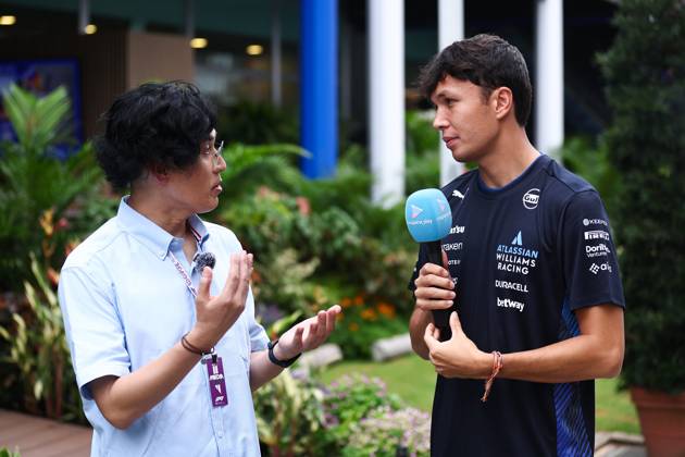 F1 - SINGAPORE GRAND PRIX 2025 ALBON Alexander (tha), Williams Racing FW47, portrait during the 2025 Formula 1 Singapore Grand Prix, 18th round of the 2025 FIA Formula One World Championship, WM, Weltmeisterschaft from October 3 to 5, 2025 on the Marina Bay Street Circuit, in Singapore - SingaporeSingapore Copyright: xEricxAlonsox