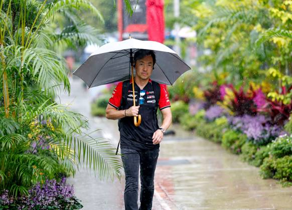 F1 - SINGAPORE GRAND PRIX 2025 KOMATSU Ayao (jpn), Team Principal of Haas F1 team, portrait during the 2025 Formula 1 Singapore Grand Prix, 18th round of the 2025 FIA Formula One World Championship, WM, Weltmeisterschaft from October 3 to 5, 2025 on the Marina Bay Street Circuit, in Singapore - SingaporeSingapore Copyright: xDPPIx