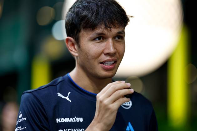 F1 - SINGAPORE GRAND PRIX 2025 ALBON Alexander (tha), Williams Racing FW47, portrait during the 2025 Formula 1 Singapore Grand Prix, 18th round of the 2025 FIA Formula One World Championship, WM, Weltmeisterschaft from October 3 to 5, 2025 on the Marina Bay Street Circuit, in Singapore - SingaporeSingapore Copyright: xDPPIx