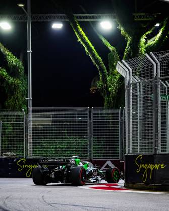 F1 - SINGAPORE GRAND PRIX 2025 27 HULKENBERG Nico (ger), Stake F1 Team Kick C45, action during the 2025 Formula 1 Singapore Grand Prix, 18th round of the 2025 FIA Formula One World Championship, WM, Weltmeisterschaft from October 3 to 5, 2025 on the Marina Bay Street Circuit, in Singapore - SingaporeSingapore Copyright: xFLORENTxGOODENx