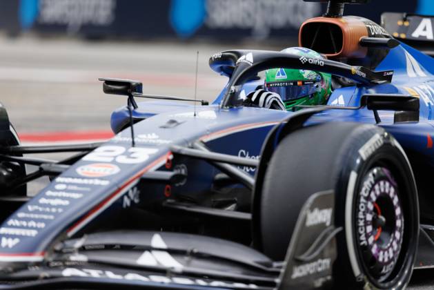 October 3, 2025, Singapore, Singapore: Alexander Albon of Thailand drives the (23) Williams Racing FW47 Mercedes during practice session one ahead of the F1 Grand Prix of Singapore at the Marina Bay Street Circuit. Singapore Singapore - ZUMAs197 20251003_aaa_s197_107 Copyright: xGeorgexHitchensx