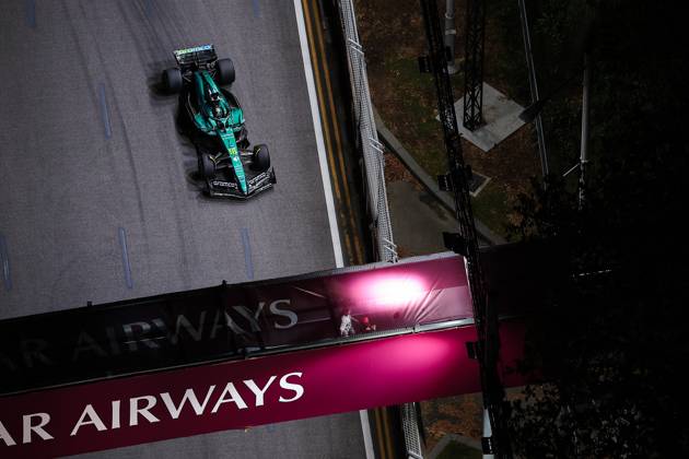 F1 - SINGAPORE GRAND PRIX 2025 18 STROLL Lance (can), Aston Martin F1 Team AMR25, action during the 2025 Formula 1 Singapore Grand Prix, 18th round of the 2025 FIA Formula One World Championship, WM, Weltmeisterschaft from October 3 to 5, 2025 on the Marina Bay Street Circuit, in Singapore - SingaporeSingapore Copyright: xEricxAlonsox